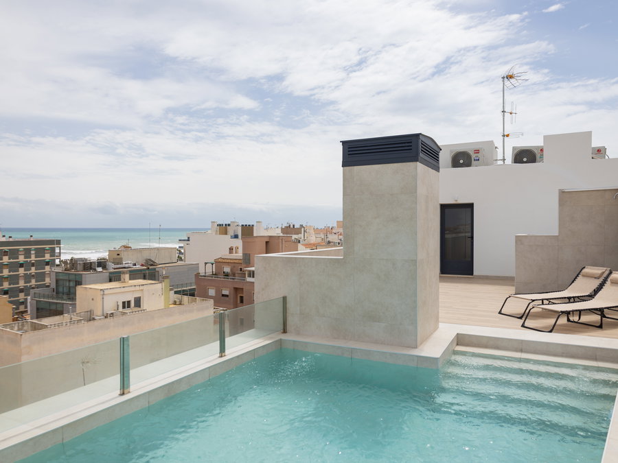 Dakterras met zwembad - Community terrace with swimming pool