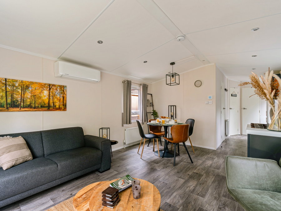 Gezellige woonkamer met eethoek - Woonkamer