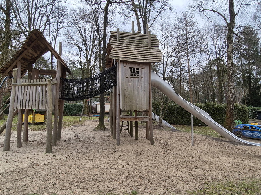 Speelplaats voor de kinderen op het park - Omgeving