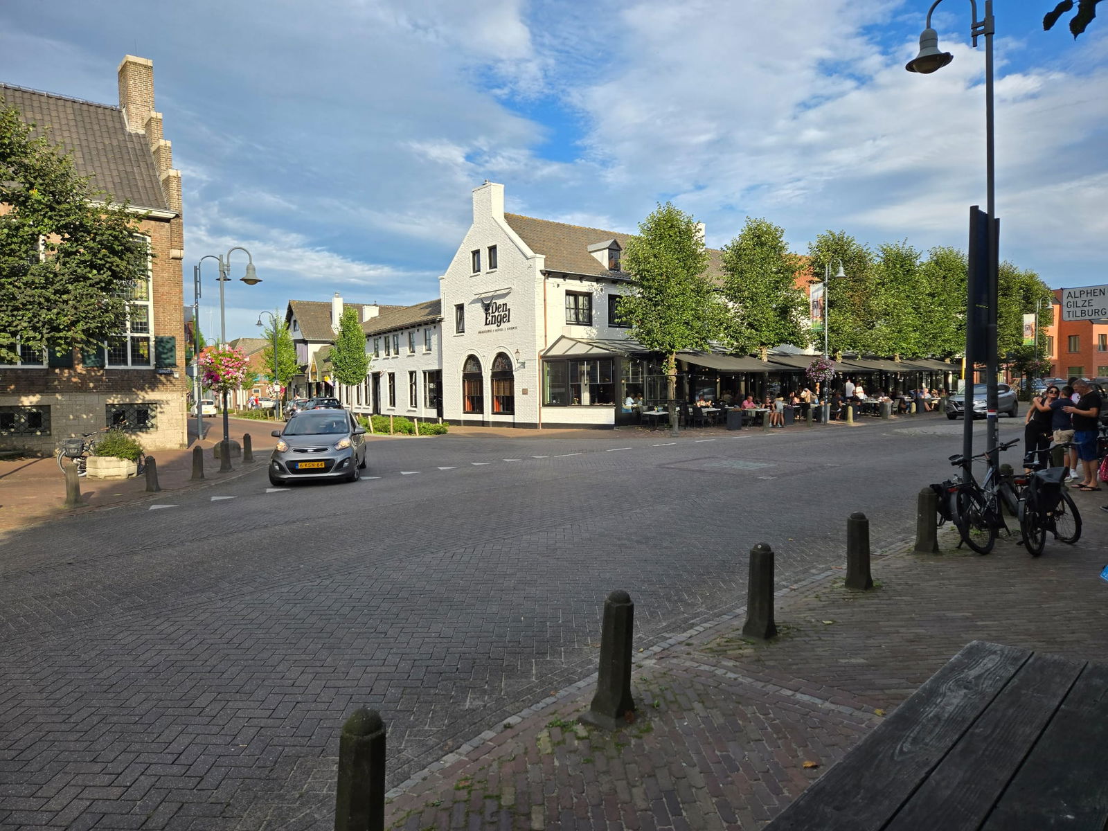 Het centrum van Baarle met ze gezellige terrasjes