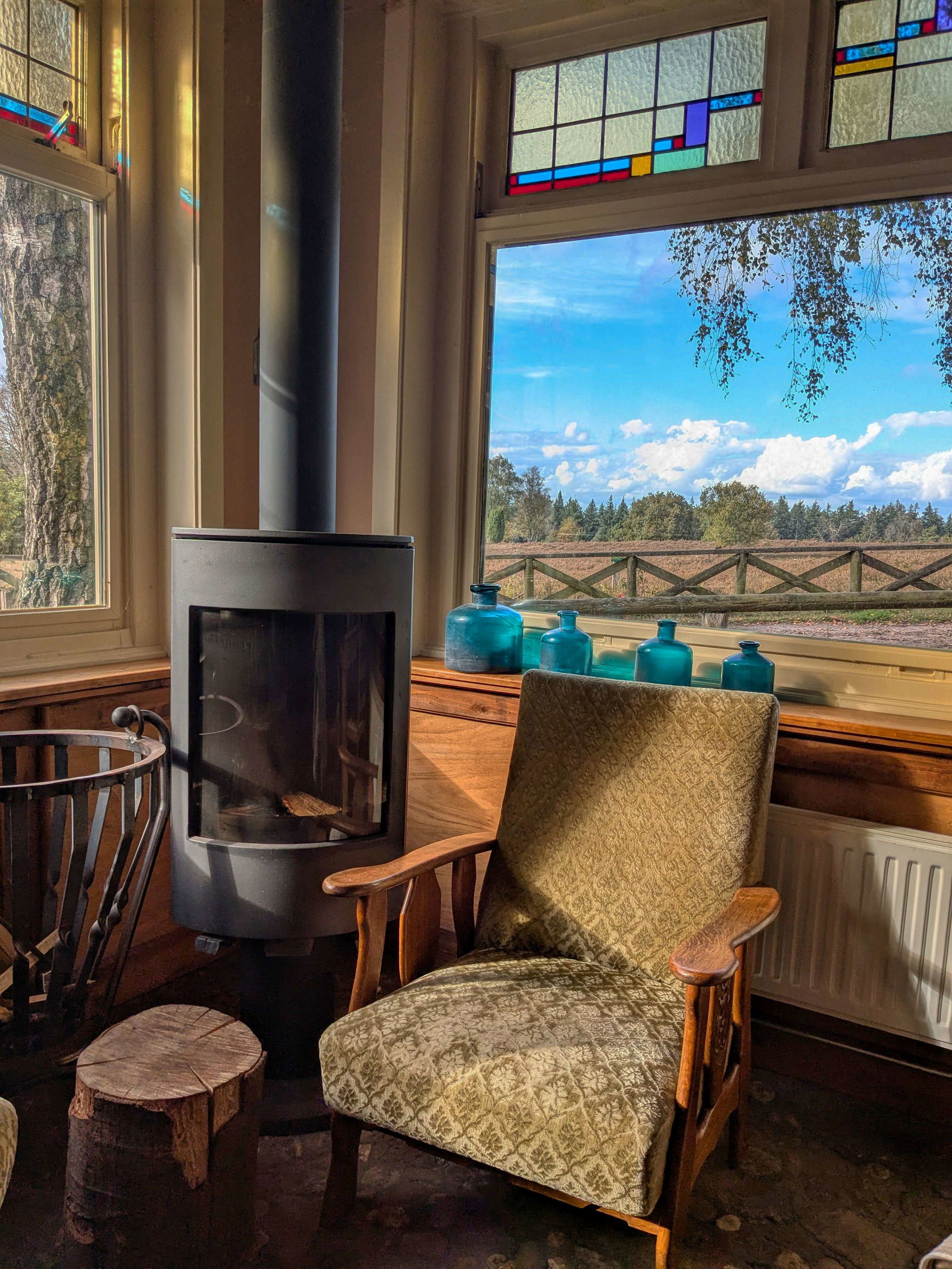 Herfst - wandelen en binnen koffie drinken