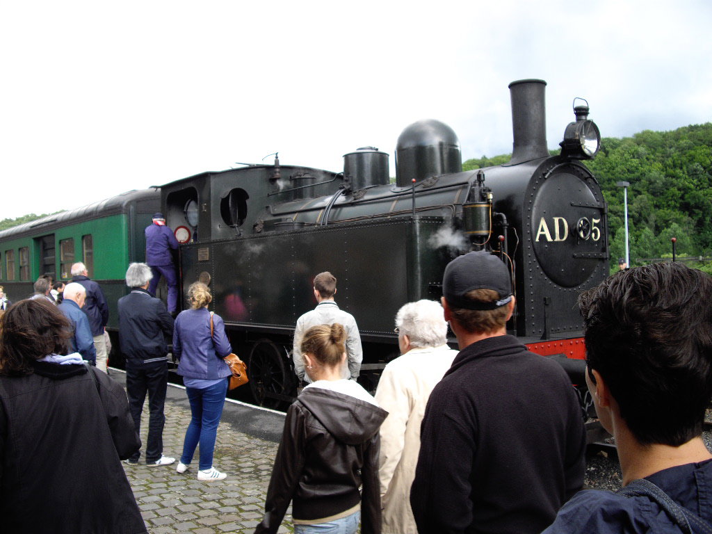 het stoomtreinmuseum, gelegen bij het eindstation van de toeristische spoorlijn Mariembourg-Treignes.