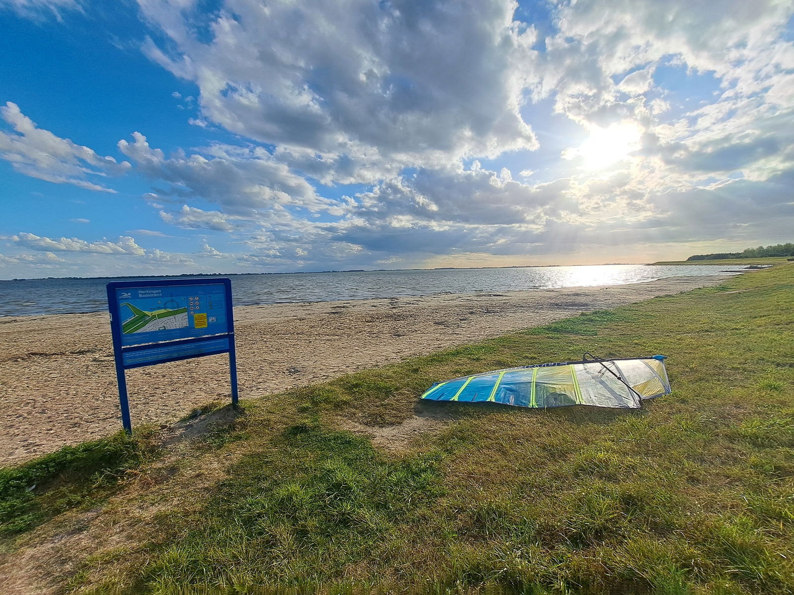 Strandje Herkingen op 200 meter van het huusie